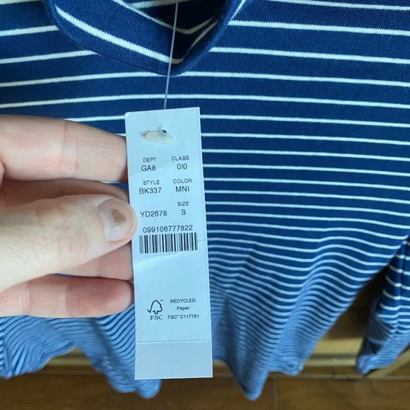 NWT J Crew Perfect-fit ribbed turtleneck with buttons in stripe Blue/White Small - Picture 4 of 6